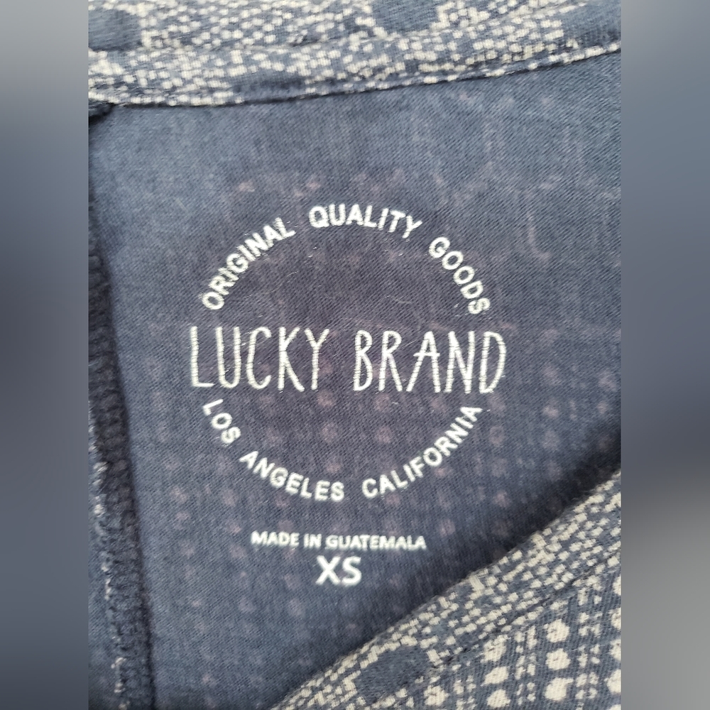 Lucky Brand Navy Blue Signature Style Top! - Picture 5 of 9